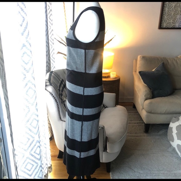 Athlete reverseable knit sleeveless long dress - Picture 3 of 6